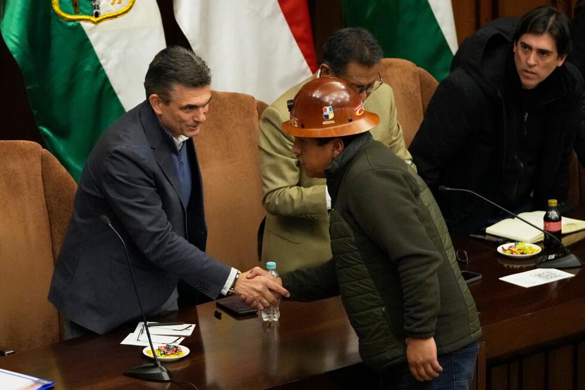 Gobierno boliviano pide una tregua tras prolongadas protestas y bloqueos
