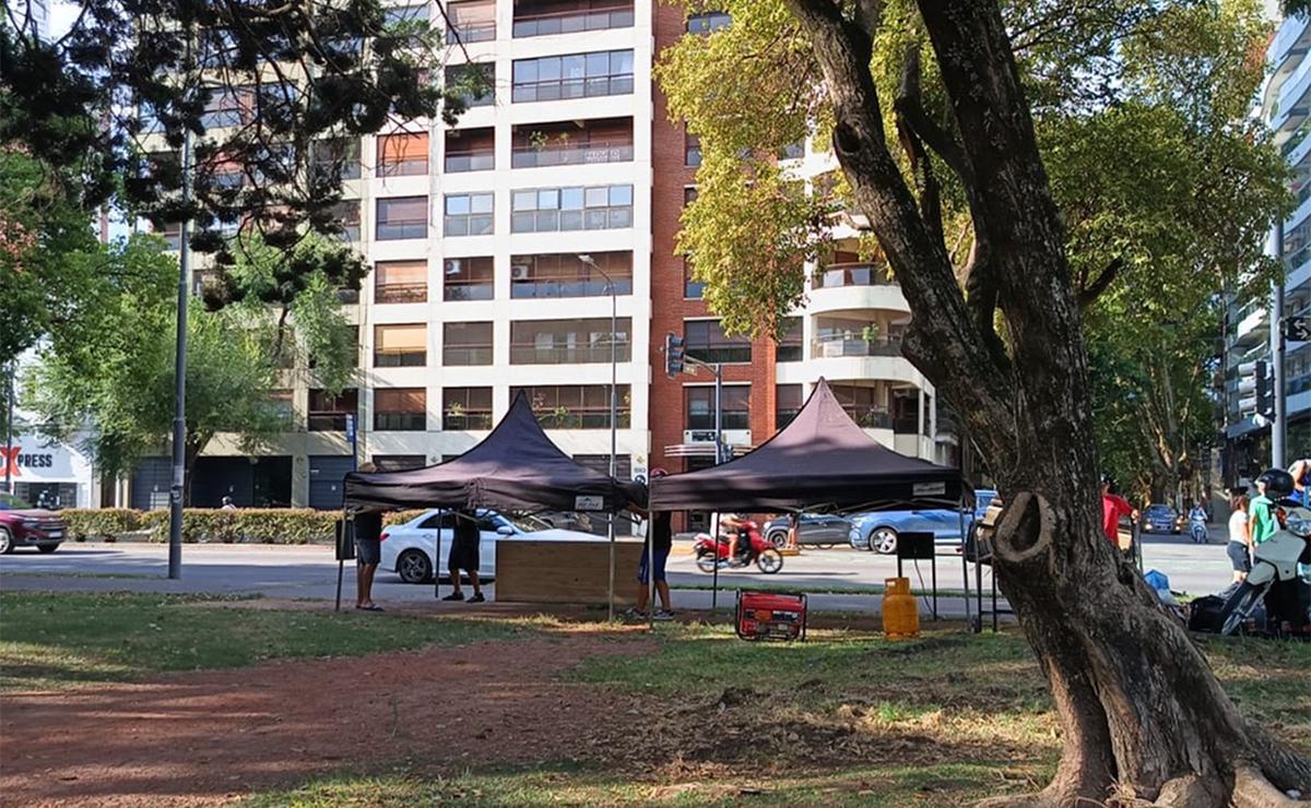 La previa en Newell's, con carritos reordenados y alcohol restringido.