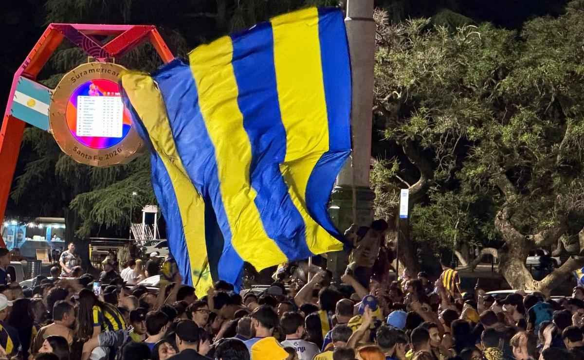 Festejo de Central en el Monumento.