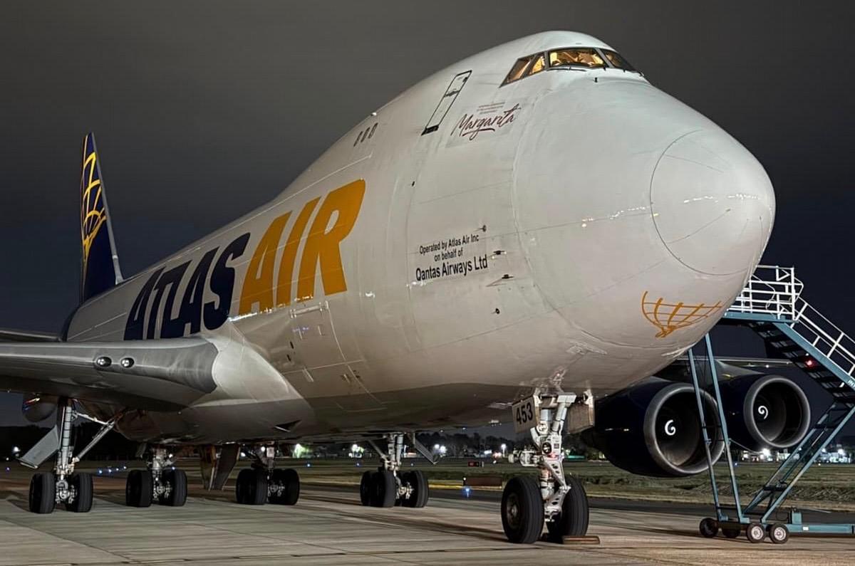 El primer Boeing 747 que aterrizó en el Aeropuerto de Rosario.