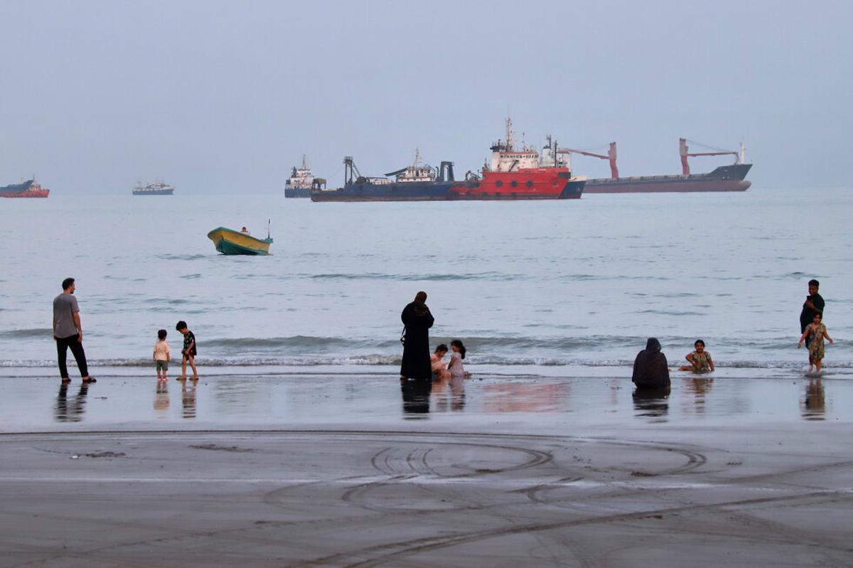 Posible acuerdo sobre Ormuz, soldados israelíes mueren en Líbano y más noticias de Oriente Medio