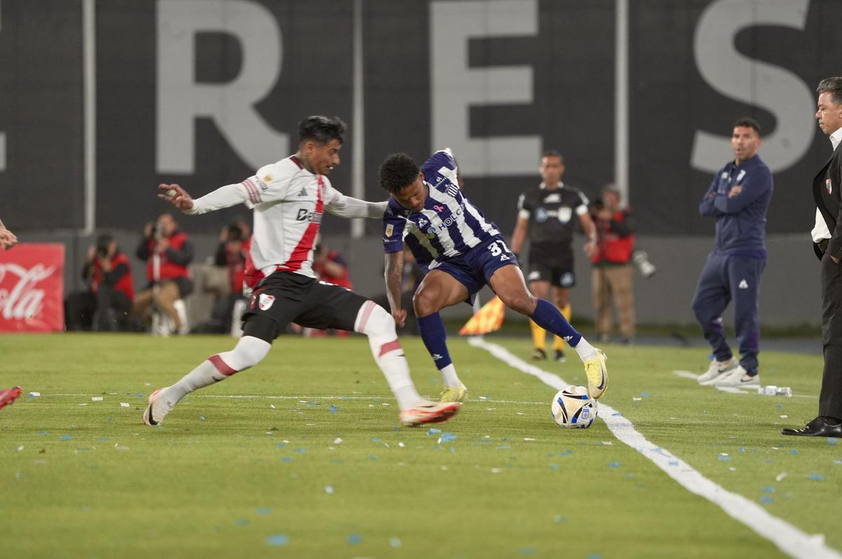 Talleres recibe a River en el Kempes. (Foto: Daniel Cáceres/C3)