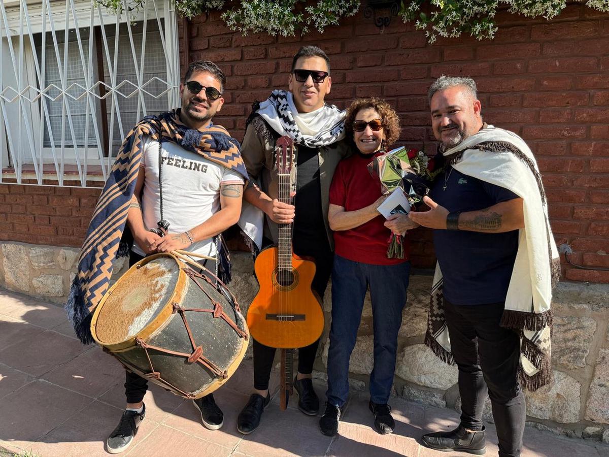 FOTO: Hilda ganadora del concurso: : “Muchísimas gracias a Cadena 3 y a todos.”