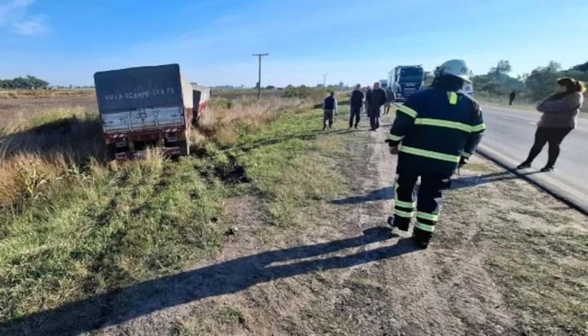 Tragedia en Santa Fe: un muerto y cuatro heridos en choque en la Ruta 11