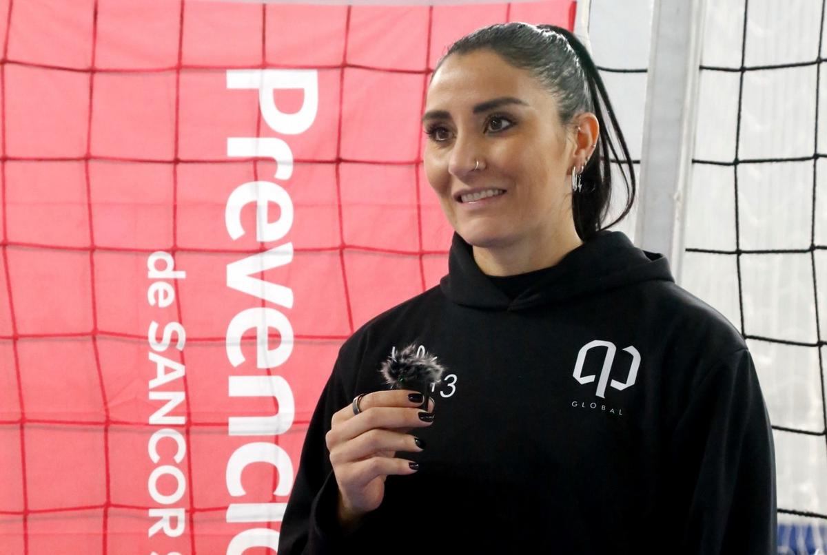 Yas Nizetich, ex capitana de Las Panteras, volvió al club que la vio nacer