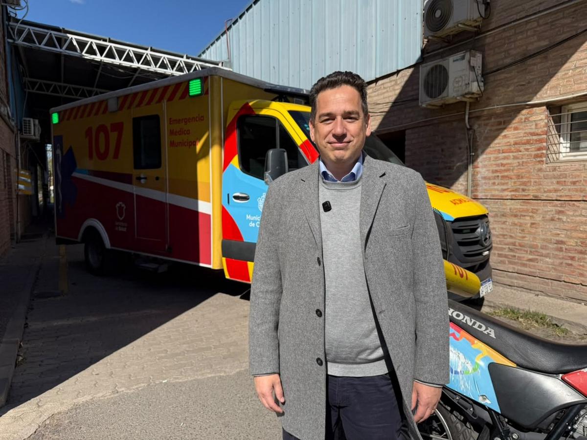 El paramédico que muestra cómo es salir a salvar vidas en Córdoba.