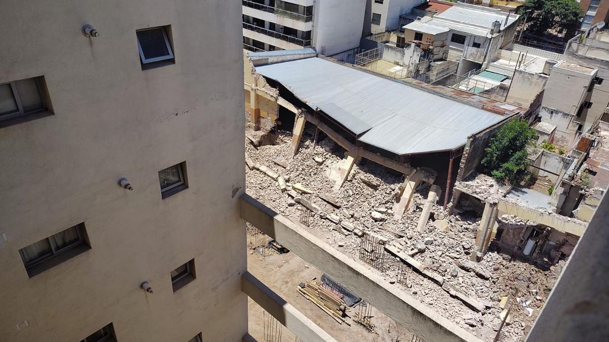 El derrumbe ocurrió en barrio General Paz.