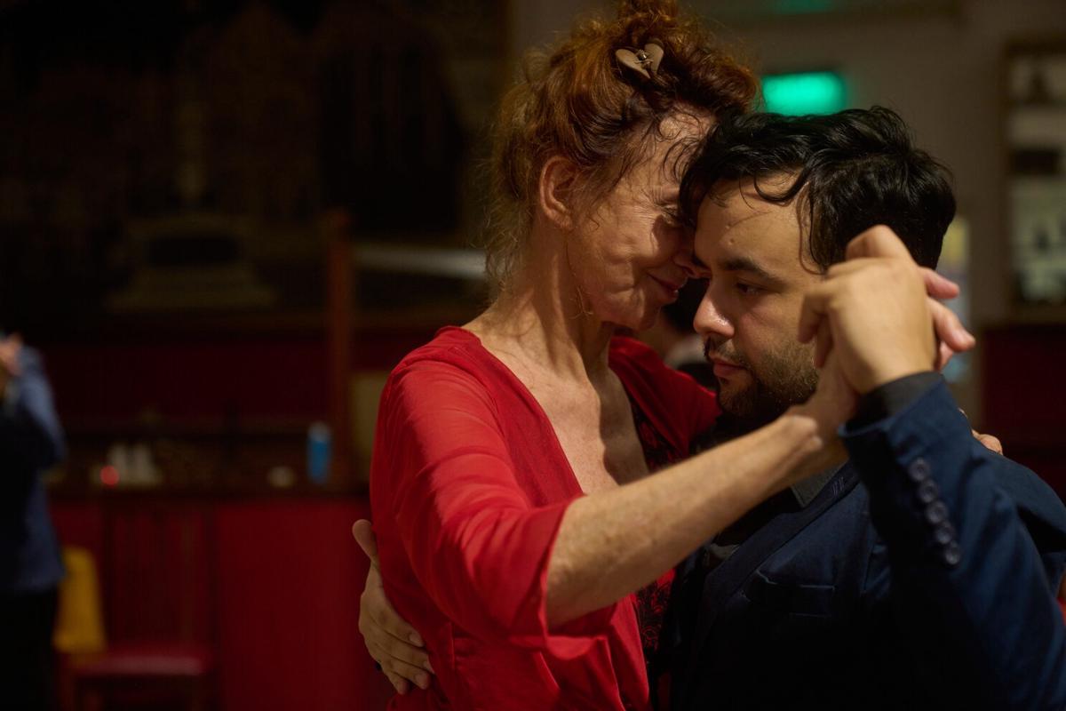 Taxi Dancers, los bailarines de Buenos Aires contratados para gozar de una intensa velada de tango