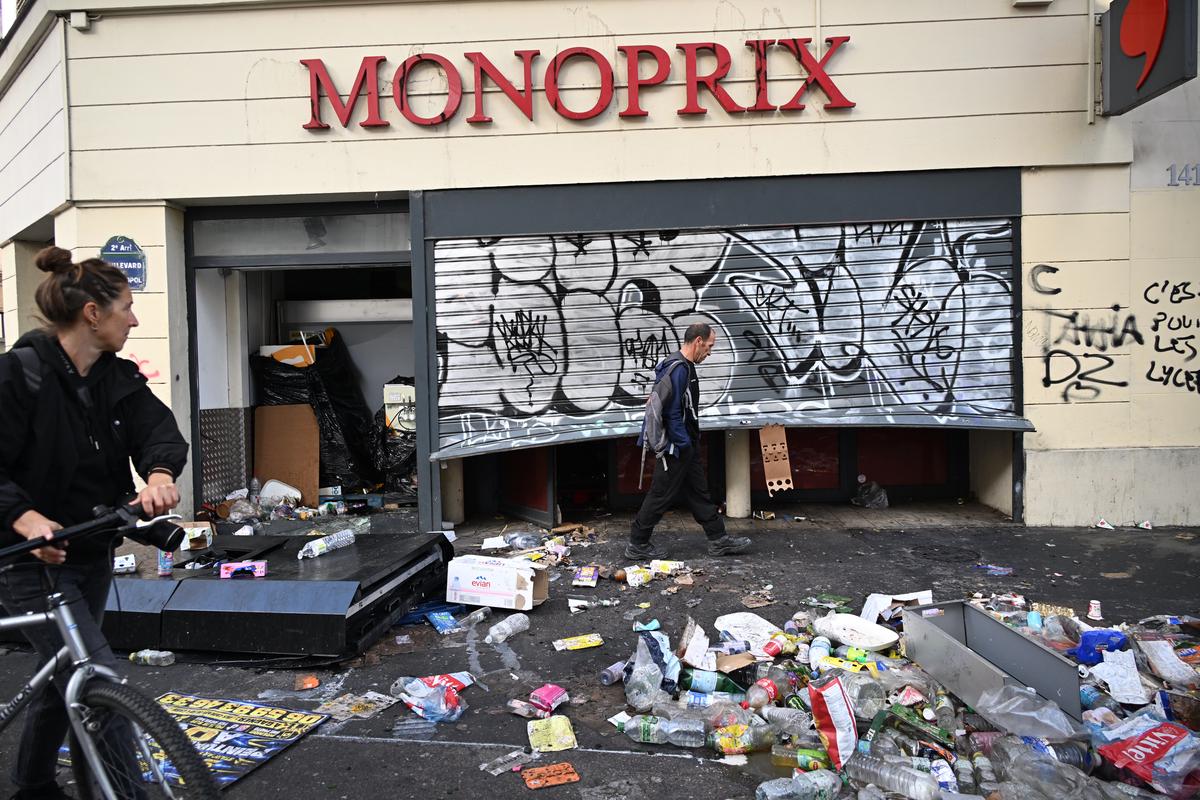 AP Explica: Las causas del estallido social en Francia y la respuesta del gobierno