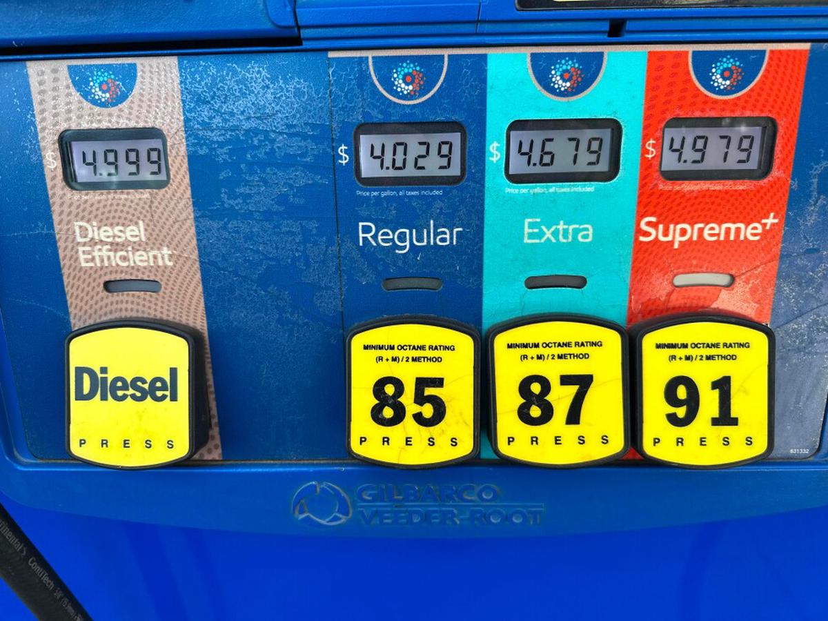 Qué podría significar una suspensión del impuesto federal a la gasolina en EE.UU. para los conductores