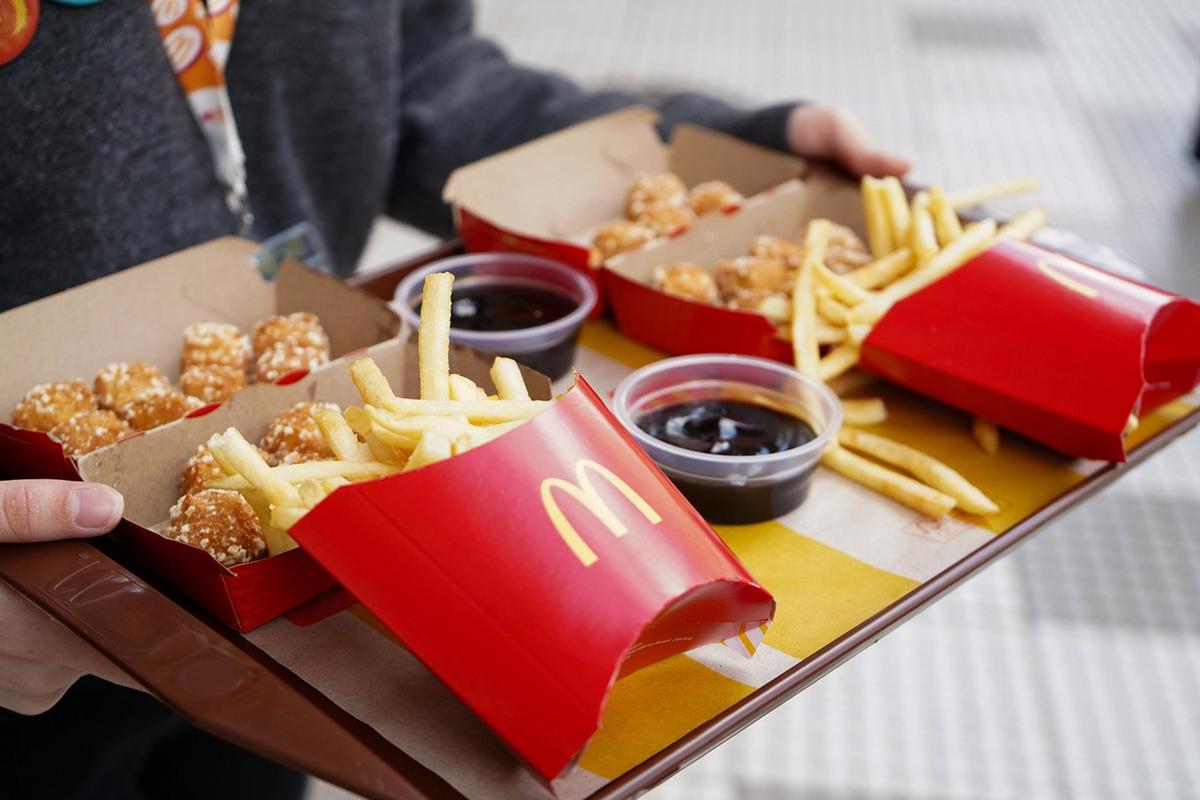 Nuevo local McDonald’s en el Barrio Chino