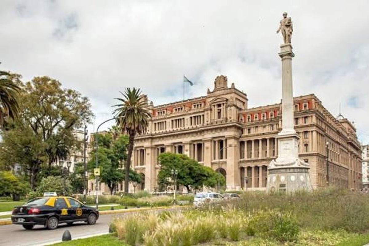 Elevan a juicio a productor de moda por abuso sexual de seis mujeres en Buenos Aires