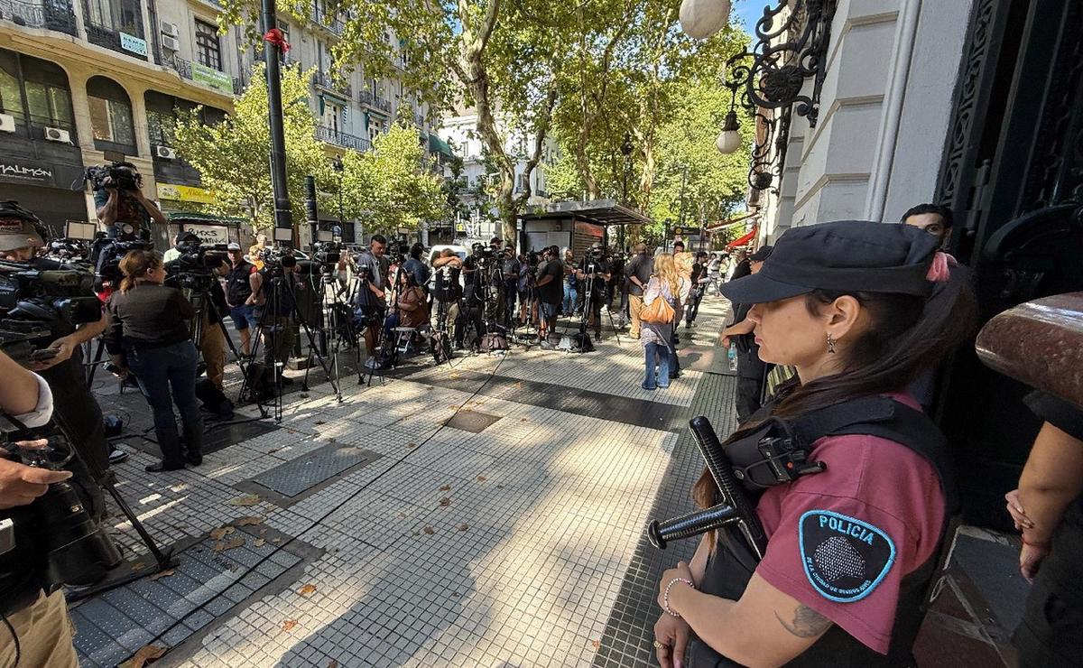 FOTO: Último adiós a Jorge Lanata en la Casa de la Cultura de Buenos Aires. (NA)