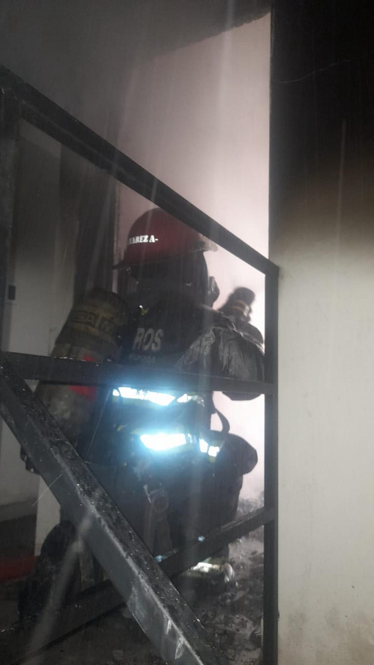 Incendio en Córdoba: habitación destruida