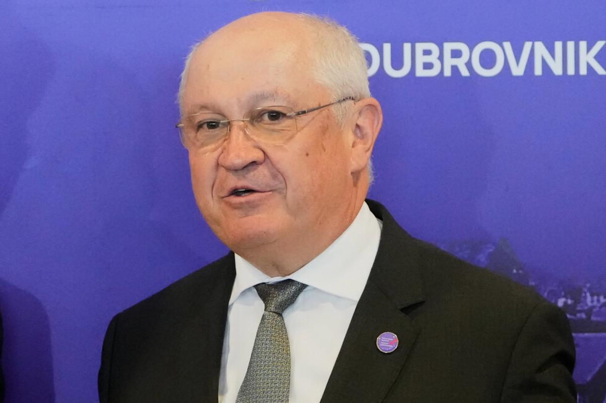Dimite primer ministro de Moldavia, lo que provoca la renuncia del gobierno