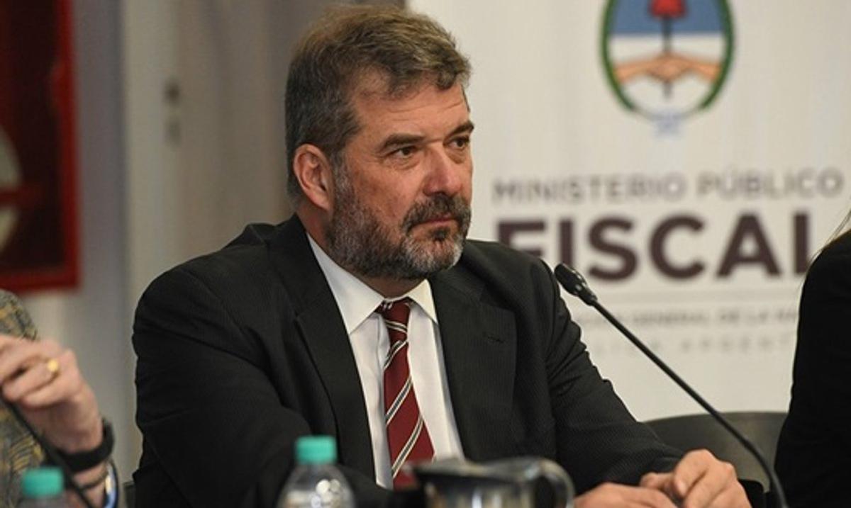 Denuncia contra el fiscal Arrigo por el caso Rudnev: una ONG pide su apartamiento