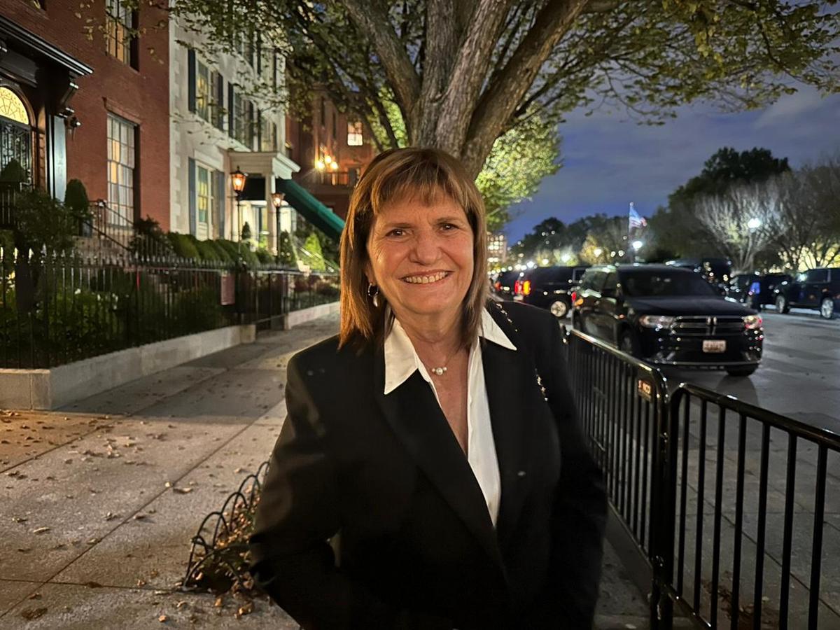 Bullrich en diálogo con Cadena 3 en Washington. (Foto: Marcos Calligaris)