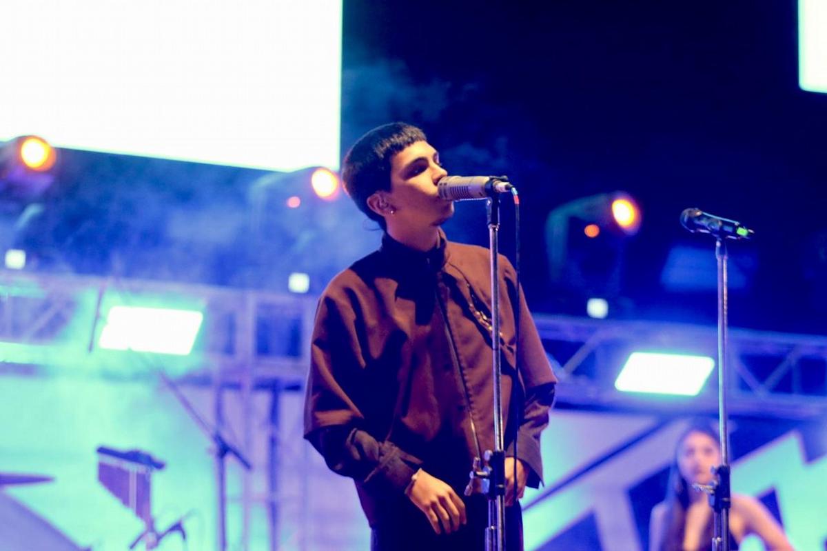 FOTO: Milo J en un show íntimo en Cosquín. (Foto: Daniel Cáceres).