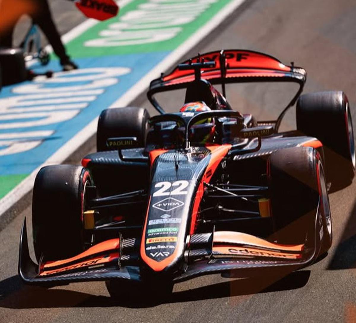 Nicolás Varrone durante la carrera inglesa.