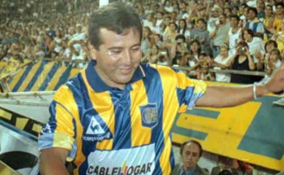 FOTO: Omar Palma, ídolo de Rosario Central, murió a los 66 años.