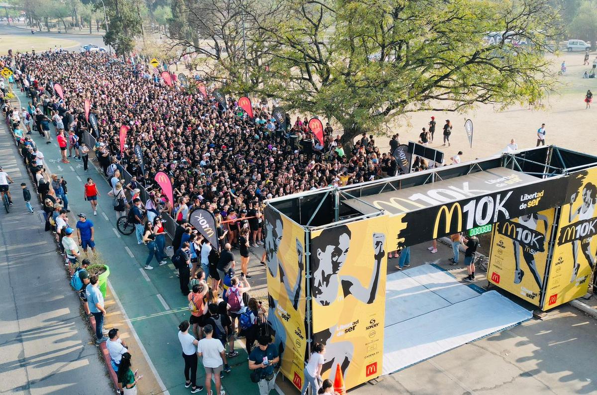 FOTO: Carrera de McDonalds en Córdoba.