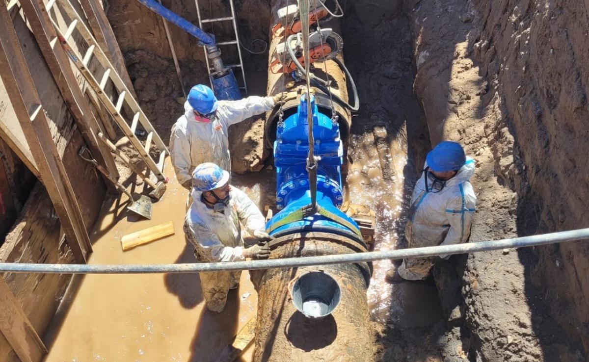 Caño roto en La Calera: un corte de agua afecta a varias localidades de Córdoba.