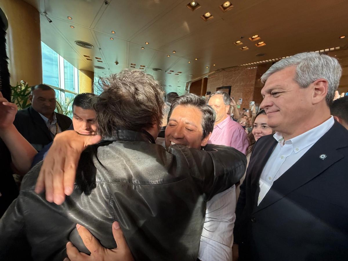 Milei en Córdoba: postales del tramo final de la campaña