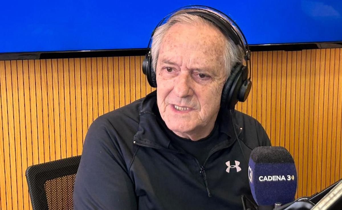 FOTO: Julio Orselli en Cadena 3. Historia viva de los medios de comunicación.