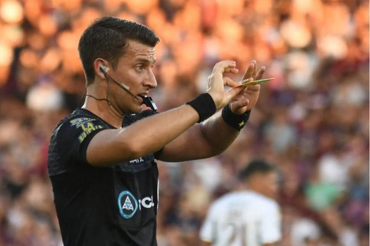 Los árbitros de la fecha 1 del Clausura de la Liga Profesional