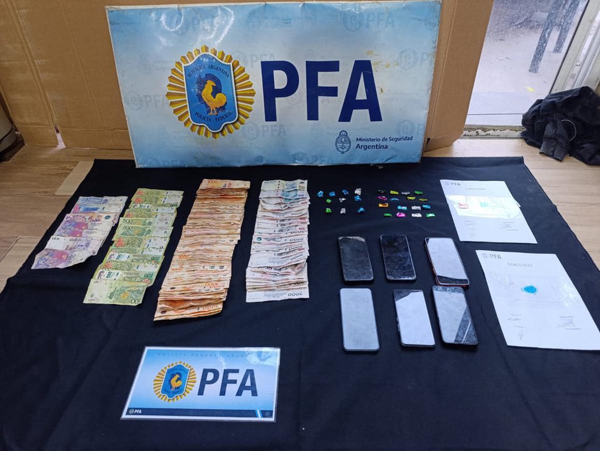 Seis personas arrestadas en Santa Fe por narcomenudeo tras allanamientos policiales