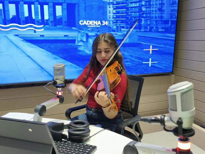 Malena Garnica, la joven violinista que vuelve a sus raíces y debuta como solista en Cosquín