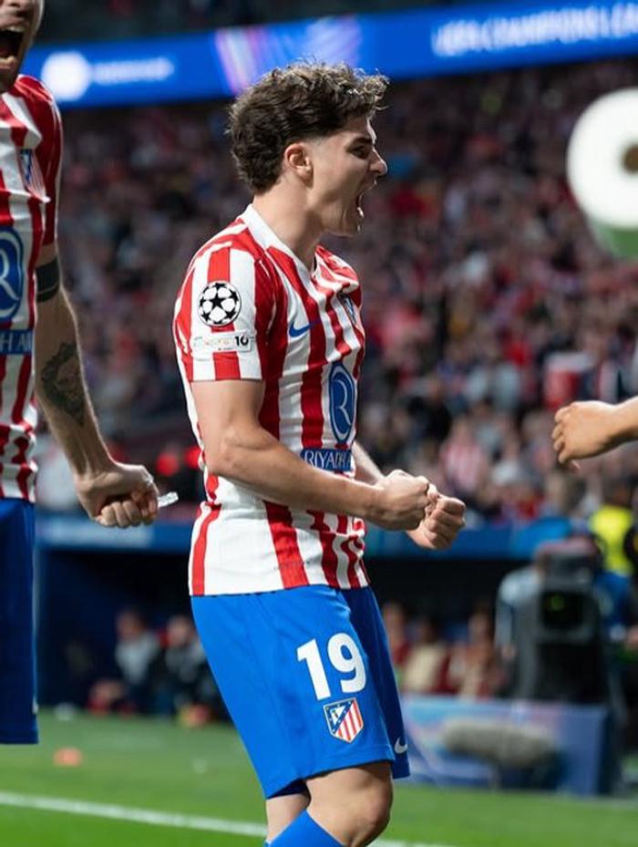 Barcelona decide no fichar a Julián Álvarez y se retira del mercado de pases