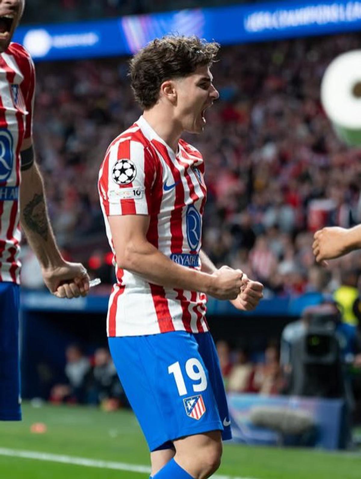 Julián Álvarez se quedaría en el Atlético de Madrid, a pesar de su descontento.