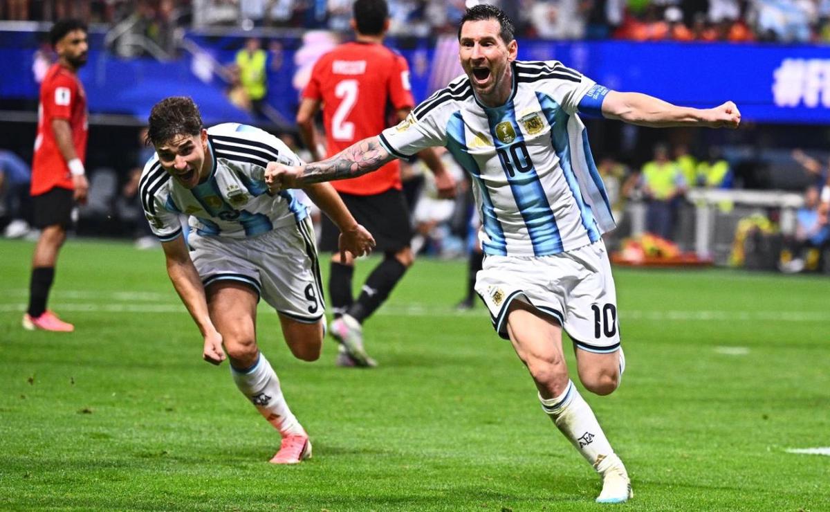 Messi festeja el empate argentino ante Egipto. (Foto: AP)