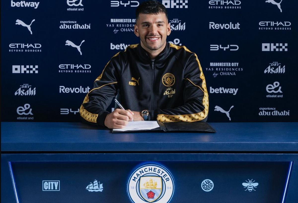 Gerónimo Rulli, nuevo refuerzo del Manchester City (Foto: @ManCity)