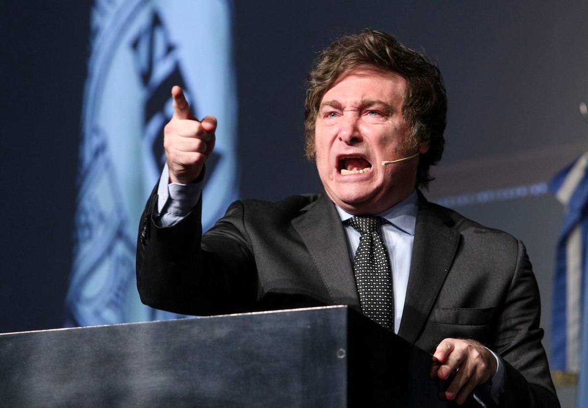 El presidente Javier Milei avanzó con los procedimientos sancionatorios contra 15 empresas que habrían violado las prohibiciones de operar en Malvinas sin autorización de la Argentina