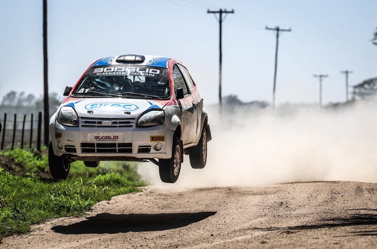 FOTO: Gran salto del Ford Ka de Germán Boaglio