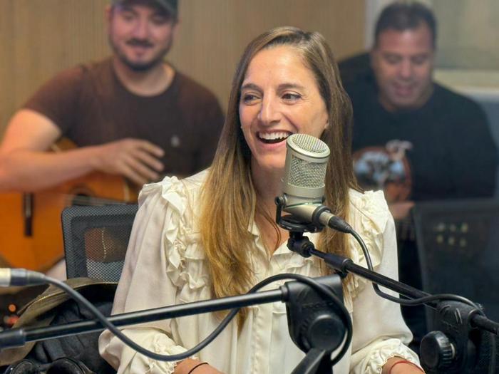 Natalia Pastorutti presentó en vivo su nuevo proyecto: "Que siga latiendo"