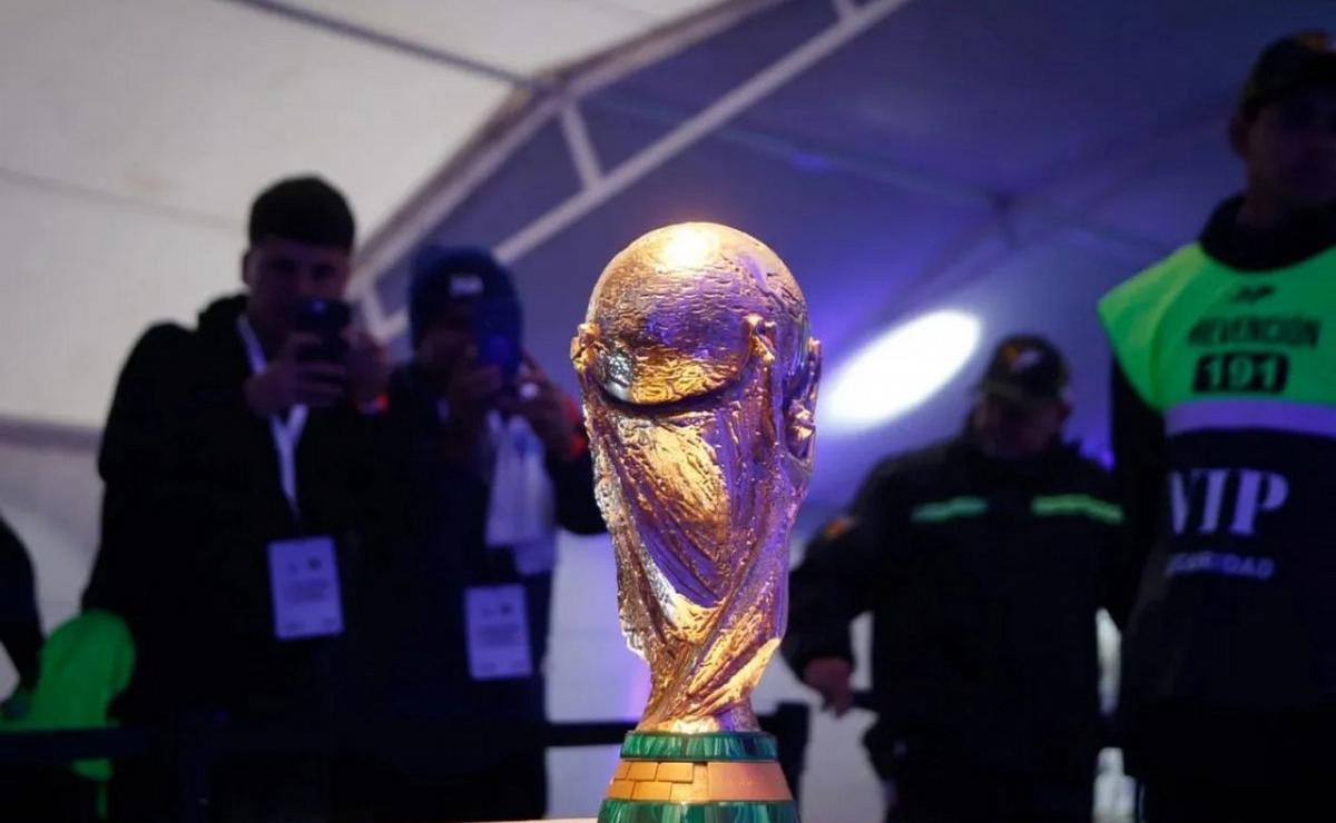 FOTO: Los asistentes se podrán fotografiar con la Copa del Mundo. 