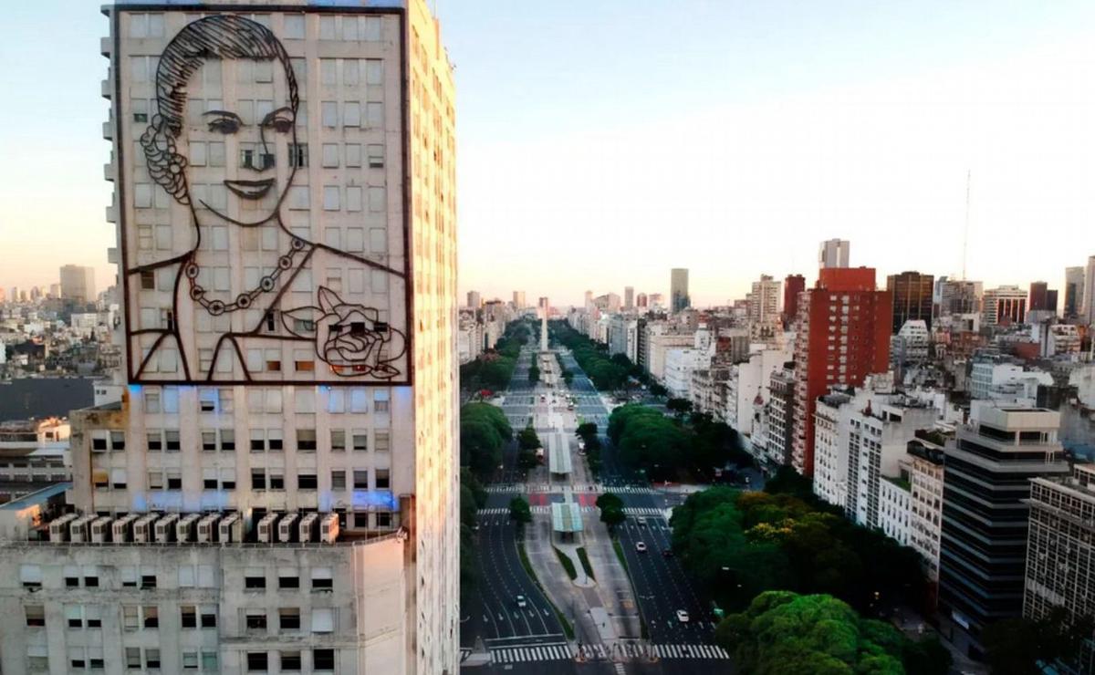 FOTO: El ex edificio del Ministerio de Desarrollo Social, en la 9 de Julio. (Foto.NA)