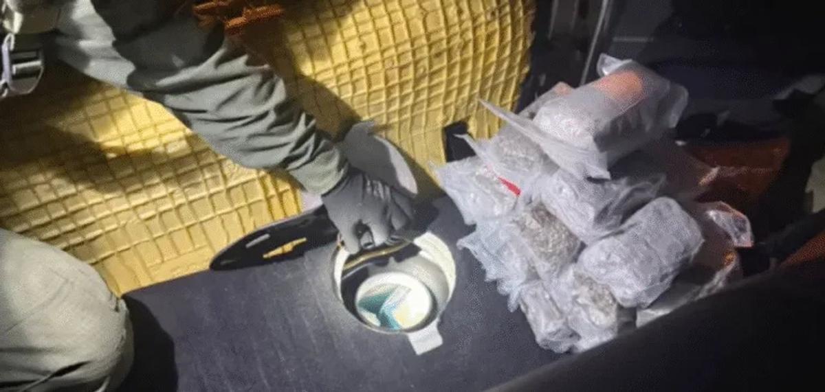 Detenidos con 13 kilos de droga en el tanque del auto en Corrientes