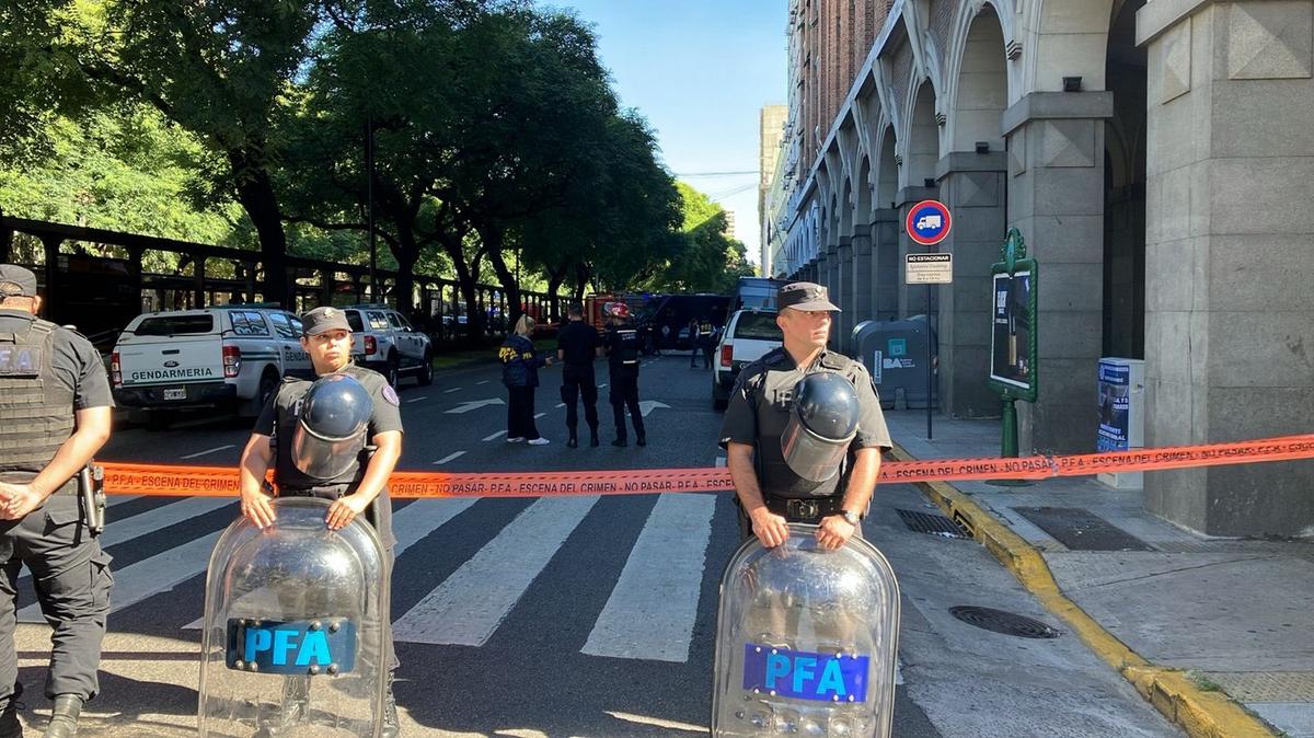 Explotó una carta bomba en la Escuela Superior de Gendarmería: hay tres heridos