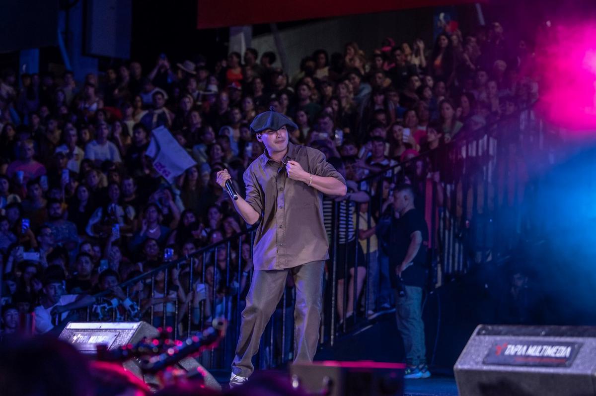 FOTO: Más de 10 mil personas en la noche previa del Festival de Jesús María.