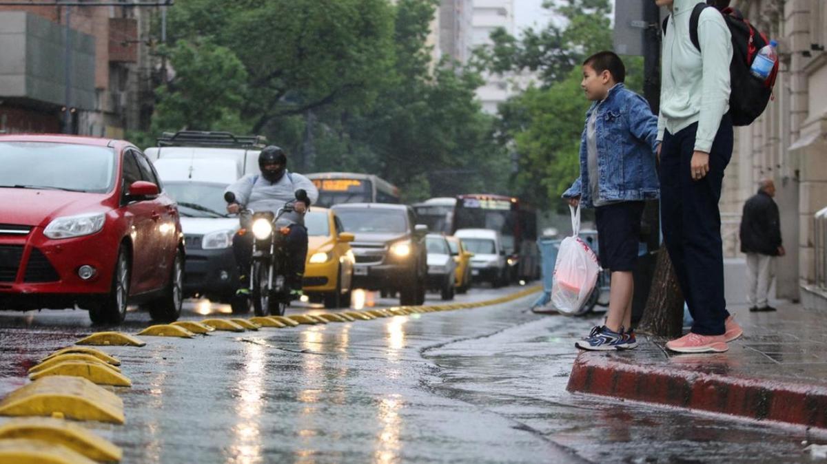 FOTO: Lluvia en Córdoba (Foto: Daniel Cáceres/Cadena 3)