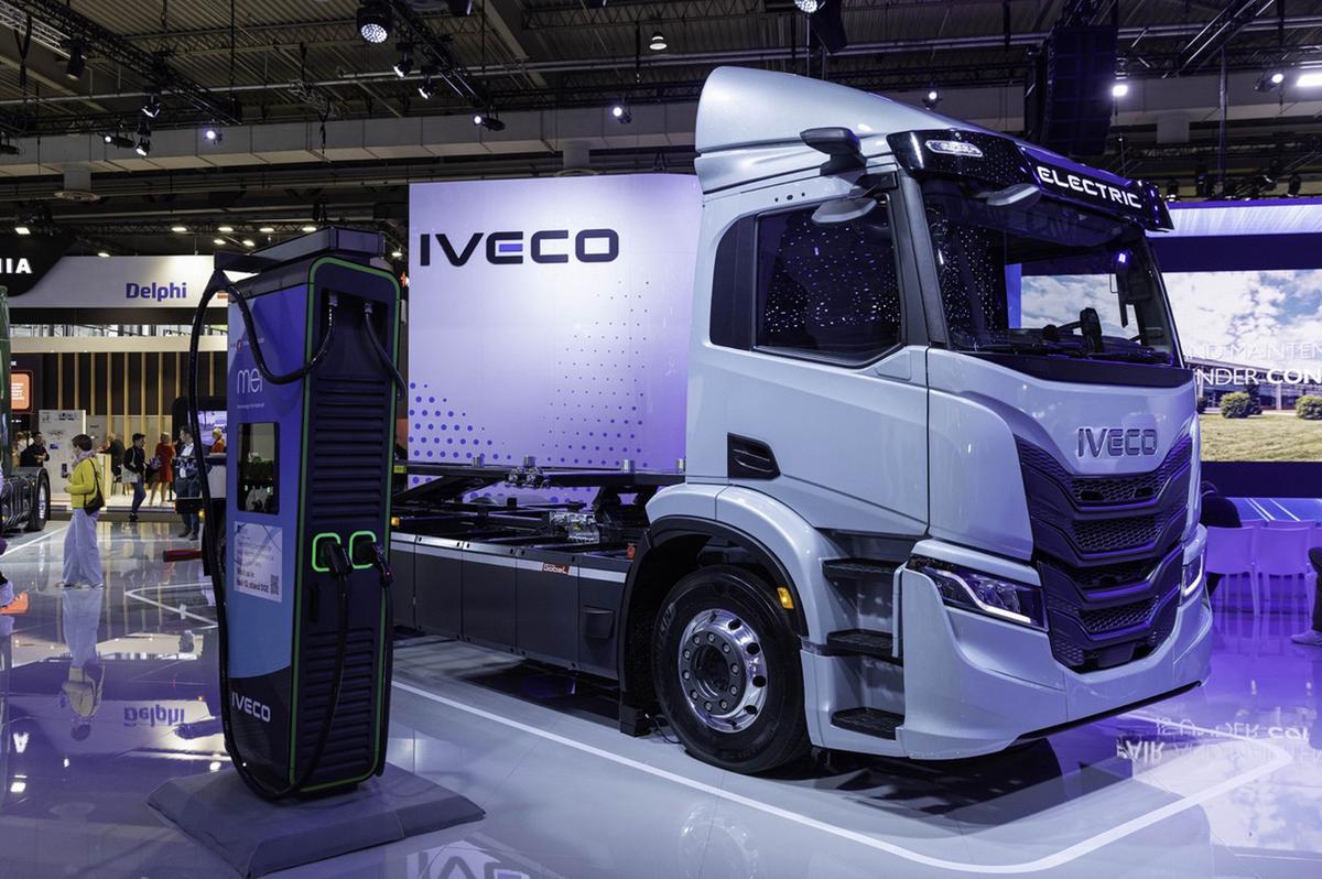 FOTO: Nuevo IVECO S-eWay Rígido: solución de cero emisiones para el transporte.