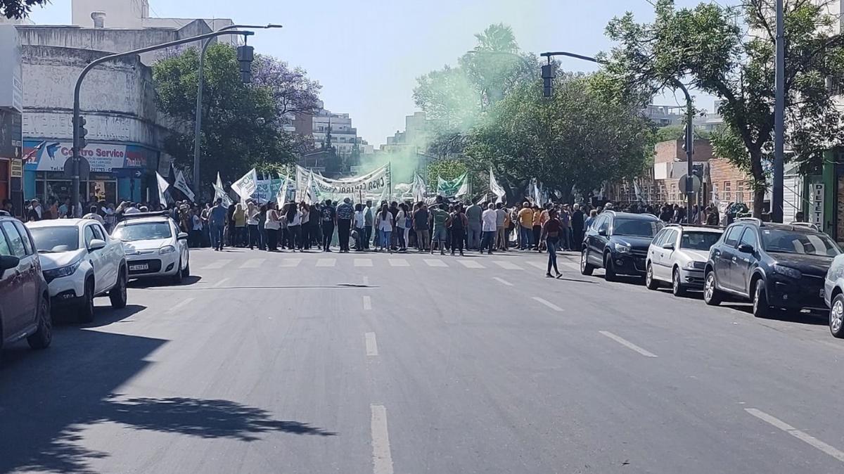 FOTO: Protesta Suoem (Foto: Fernando Barrionuevo/Cadena 3 )