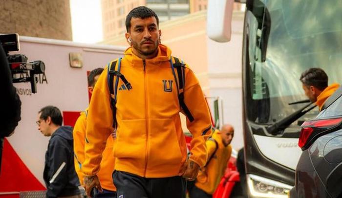 Ángel Correa regresa a Argentina en medio de amenazas y cambios en la negociación con Tigres
