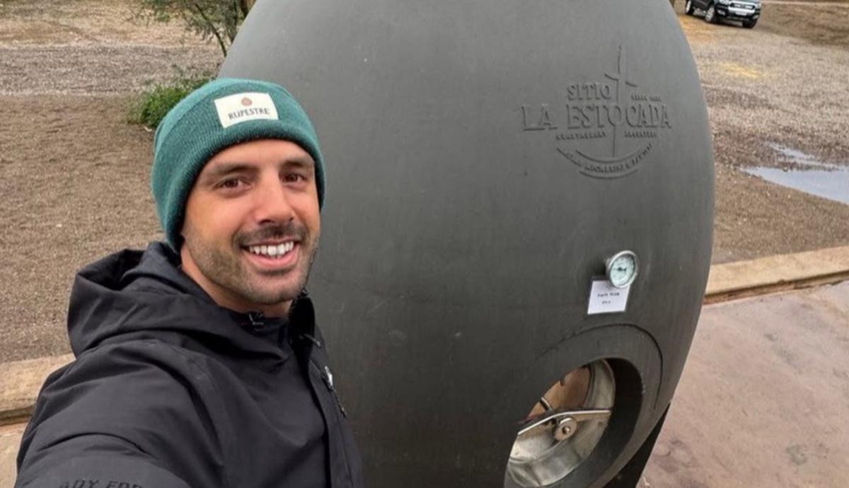 El marplatense que creó vasijas de hormigón para las mejores bodegas del país