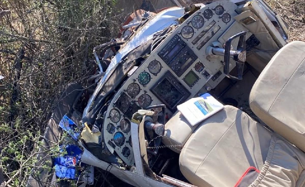 La avioneta se precipitó en la zona de Coronel Olmedo, Córdoba. (Foto: Policía)