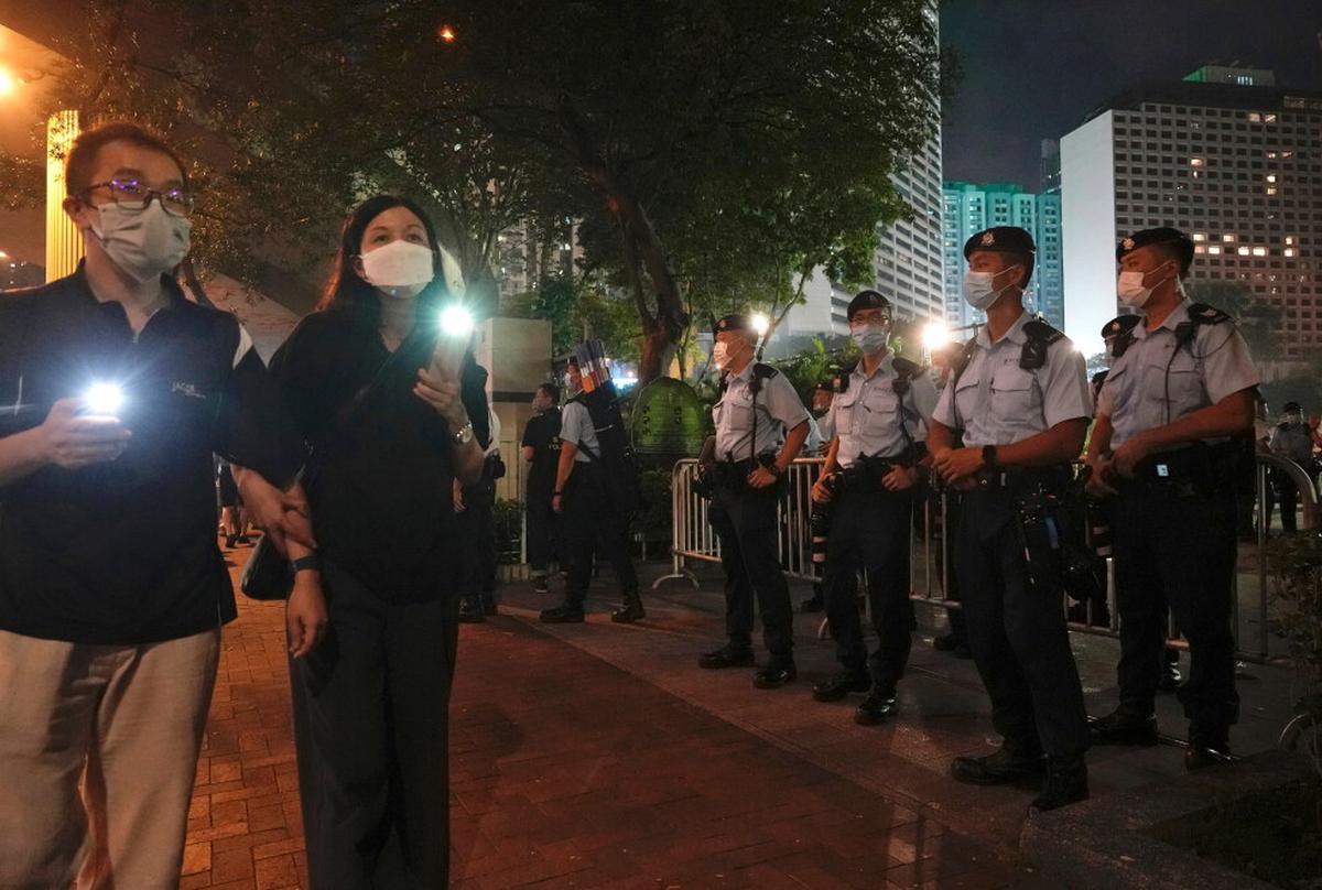 Corte de Hong Kong escucha argumentos sobre sentencia a exorganizadores de vigilia de Tiananmen